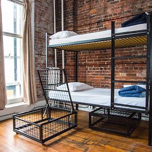Dormitory Room Mixed